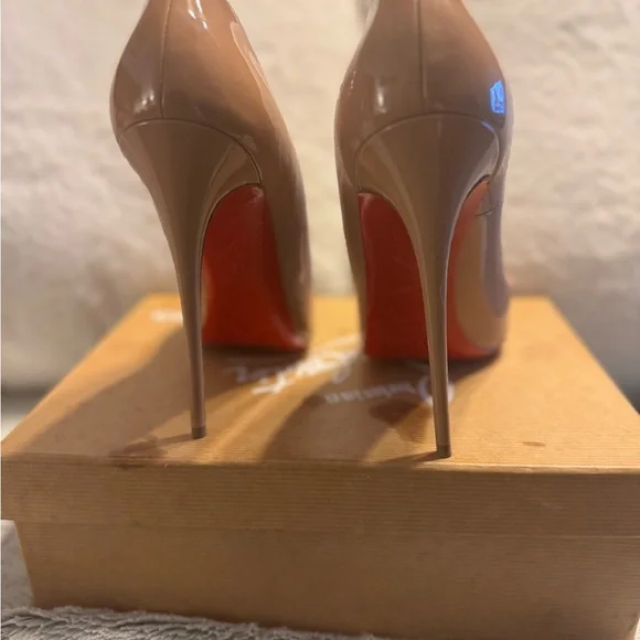 Nude Patent Leather Christian Louboutin So Kate Heels - Picture 2 of 10